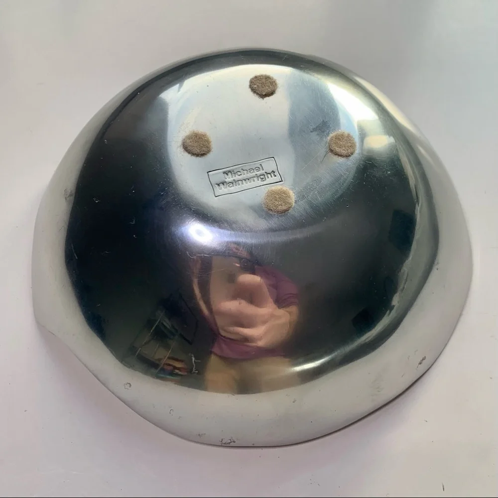 Michael Wainwright Signed 7” COMO Enamel and Aluminum Art Bowl - Picture 12 of 16